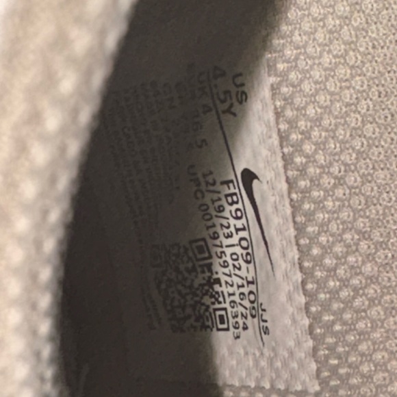 Nike Dunk Low Sneakers Kids 4.5 - Picture 11 of 11